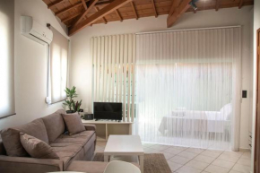 Z Home Chios